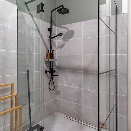 Perfect For Families/friends With Sauna, A/c. 아파트 페르누